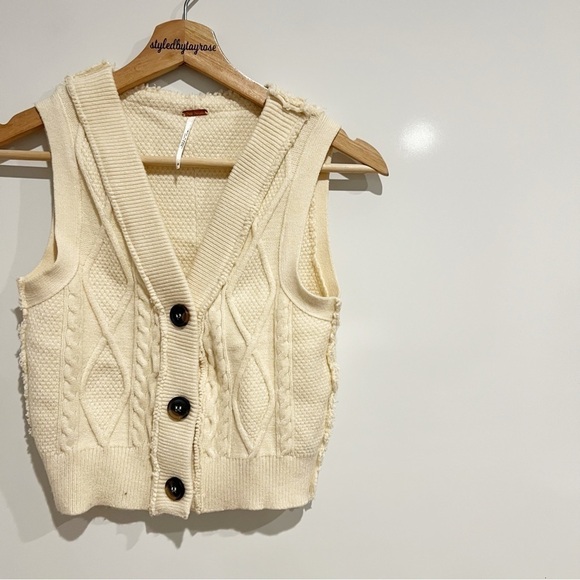 Free People Cropped Denson Cable Sweater Vest - Picture 6 of 12
